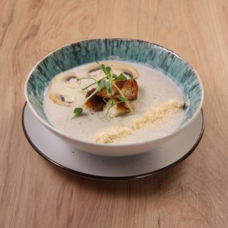 Грибний крем-суп з пармезаном (280г)