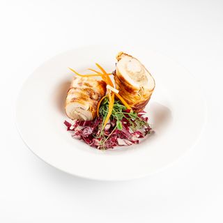 Pureća prsa punjena mlincima u košuljici od špeka