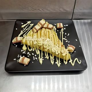 Beli Kinder Bueno palačinka + Coca-Cola