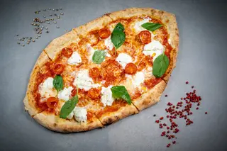 Pizza Bufala Amore Ø 40x30cm - (1E  0.2g sare  4.85g zahar)/100g