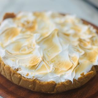 Tarta De Limón Con Merengue Tostado