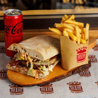 Menù Premium Saloon Burger + Patatine Classiche + Bevanda