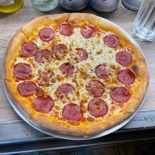 Pizza Salami 30cm 