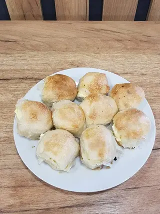 Lisnato tijesto sa šunkom i sirom