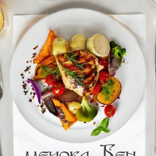 Панирани кашкавалчета с боровинков сос (0,250г)