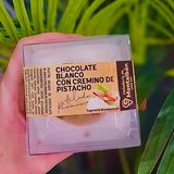 Helado de chocolate blanco con pistacho