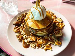 Pankejki z Lodami, Polewą oraz Bitą Śmietaną