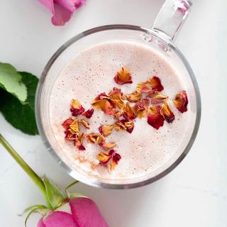 Rose latte