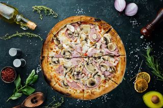 Пица Капричоза (440г)