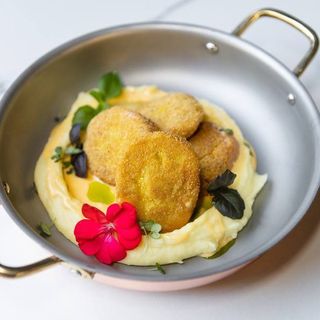 Курячі котлетки з картопляним пюре