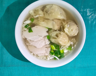 Zupa wonton