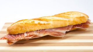 Bocadillo De Carne Mechada