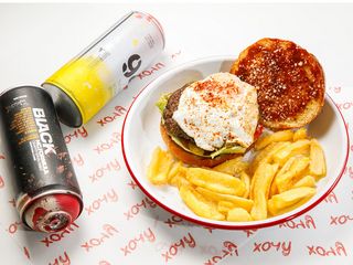 Бургер "яйця на очі"