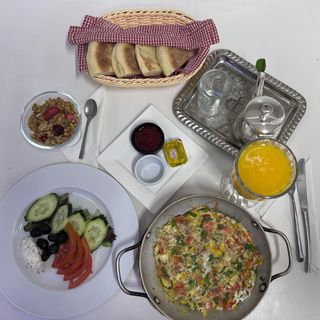 Petit Déjeuner monturkish