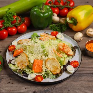 Салат "Цезарь с семгой"