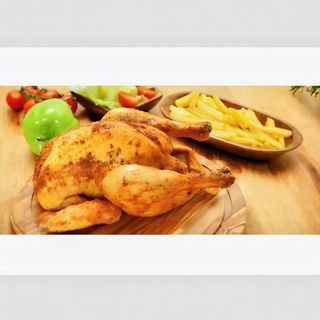 Pollo Entero Con Patatas Fritas