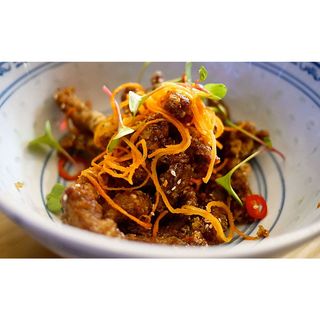 Dry chilli beef with leaks and cashewnuts