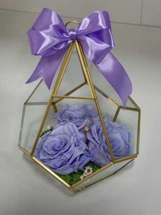 Aranjament 3 Trandafiri Criogenati Lila