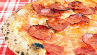Pizza calabrese