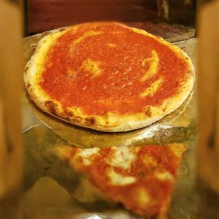 Pizza marinara