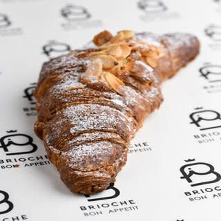 Almond Croissant Classic