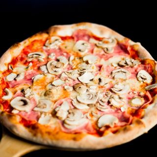 Pizza Prosciutto e Funghi Ø 32cm