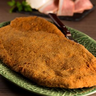 Ensalada mixta + cachopo tradicional + 2 bebidas Lata