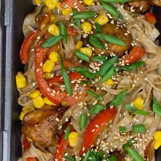 Удон пакімао з яловиченою(400грм)