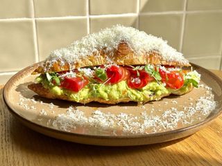 Croissant salmon