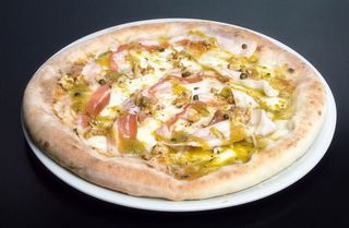 Pizza al pepe verde
