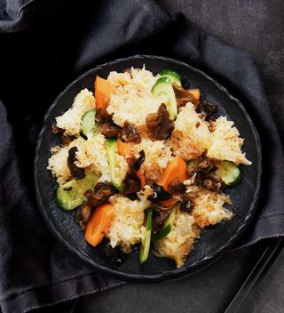 «Խոզի ականջներ» աղցան 400գր