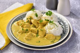 Piletina u curry sosu