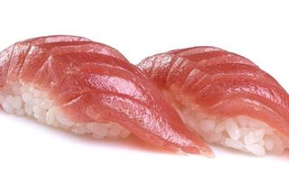 Nigiri Sushi Maguro Tuńczyk (2 szt.)