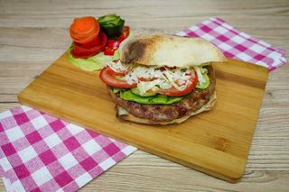 Gurmaska pljeskavica 300g