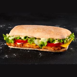 Sandviș LUCA cu șnițel