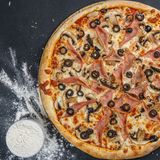 პიცა კაპრიჩოზა (35 სმ)