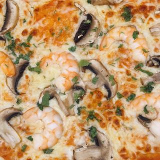 Pizza de Camarão e Coentros