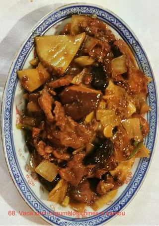 49 - Carne de Vaca com Cogumelos e Bambu