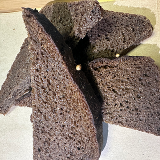 Хліб темний