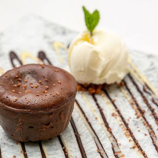 Coulant de chocolate con helado