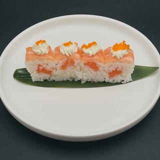 158. Orange uramaki