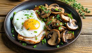 ակնիկ ֆիլեով և սնկով