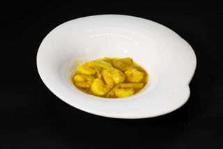 142 Gamberi cipolla, patate, curry