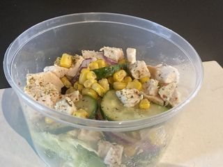 Sałatka z kurczakiem