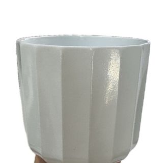 Vaso decorativo médio branco com riscas 