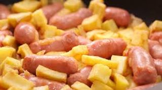 13. Salchichas Con Patatas