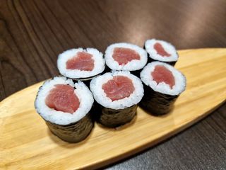 Maki Atún (8 uds)