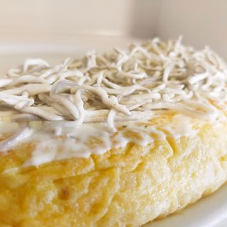 Tortilla De Gulas Con Alioli