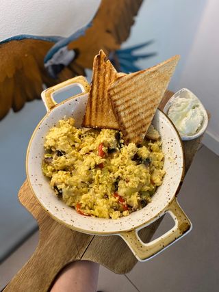 Kajgana sa povrćem i sirom 400g