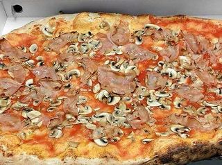Prosciutto e funghi